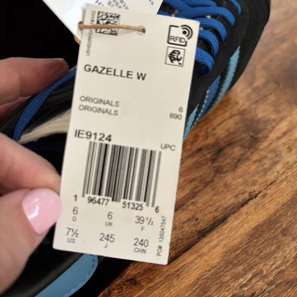 Adidas Wmn's Gazelle Black Blue IE9124 -Suede Sneakers Retro Originals Sz 7.5-8. - Picture 6 of 6